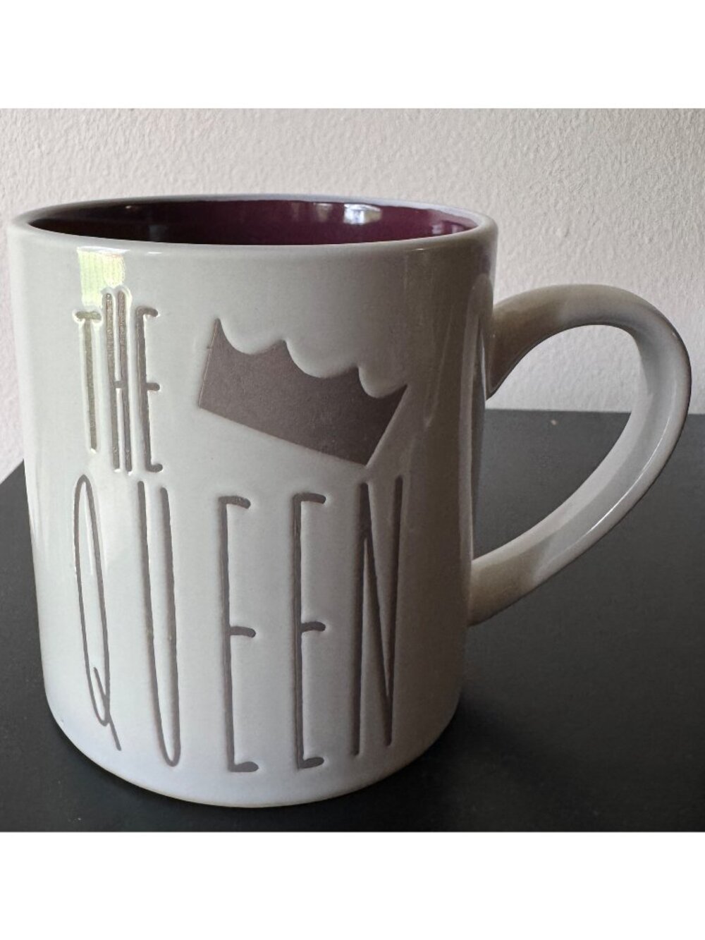 The Queen 18oz coffee mug